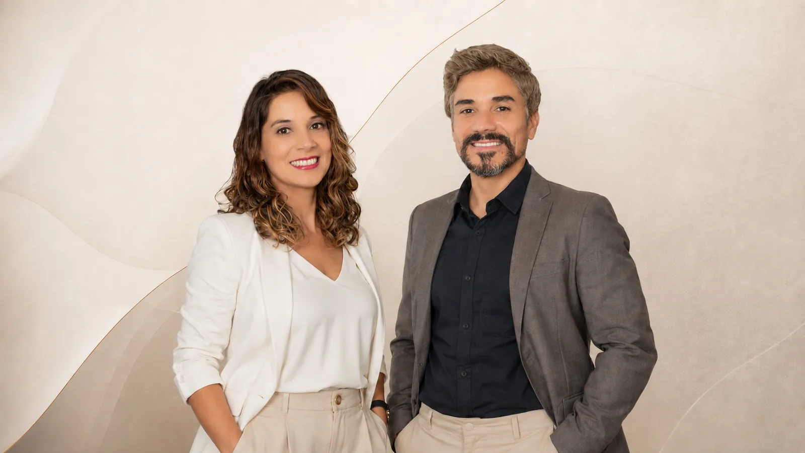Ariel y Paola Cárdenas, instructores de Domina Claude